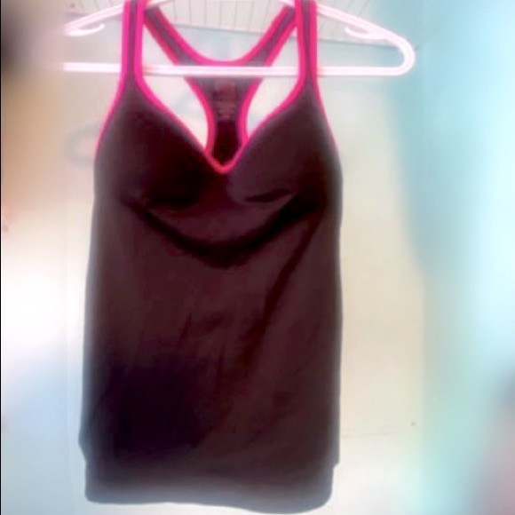 Pink workout top - Picture 3 of 3